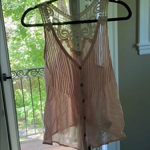 Guess light pink top